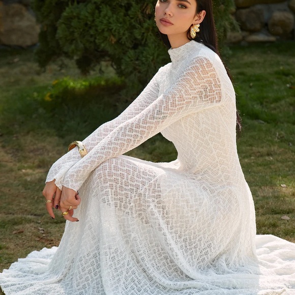 Commense Semi-Sheer Mock Neck Lace Flowy Long Dress - Picture 7 of 9